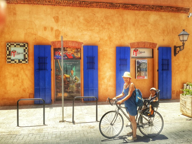 familia en bicicleta zona colonial santo domingo movilidad urbana