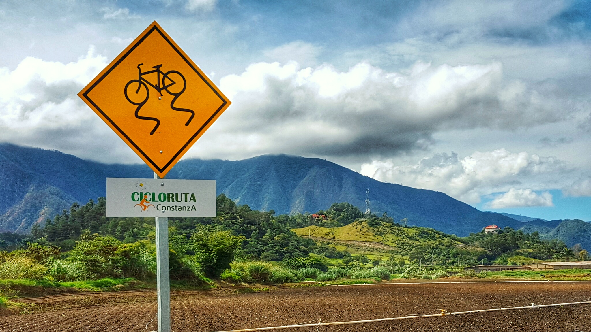 Señalización cicloruta Constanza