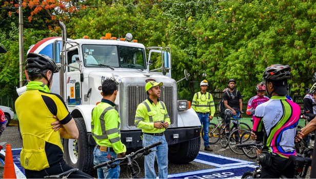 Tercer paseo por la proteccion al ciclista y la seguridad vial