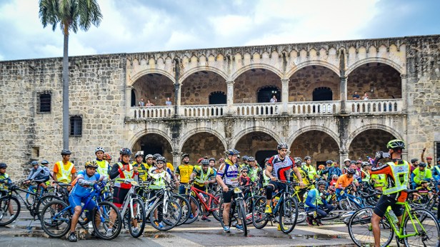 Tercer paseo por la proteccion al ciclista y la seguridad vial