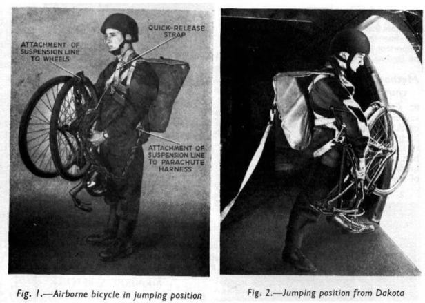 Paracaidista equipado con una bicicleta plegable utilizada por tropas aerotransportadas durante la Segunda Guerra Mundial
