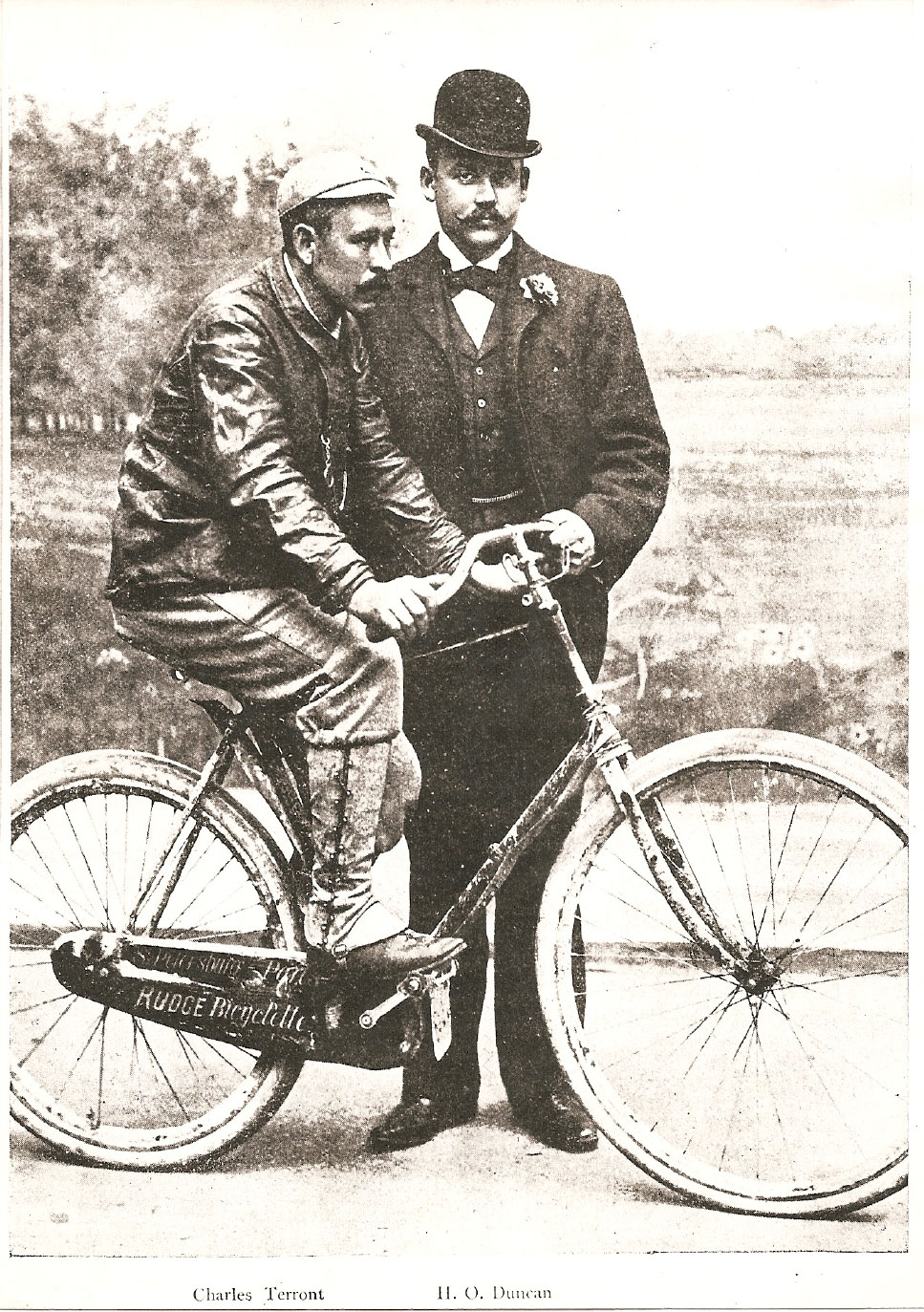 Charles Terront: el ciclista que conquistó la París-Brest-París sin&nbsp;dormir