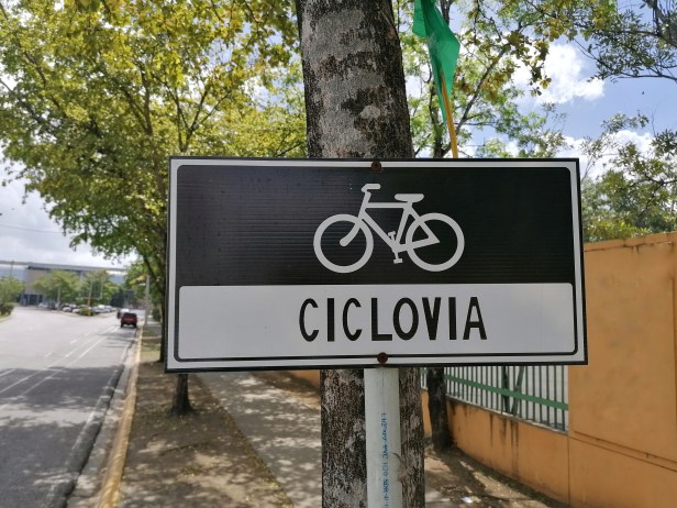 senal ciclovia santo domingo republica dominicana bicicleta