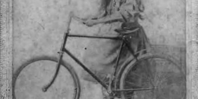 mujer con bicicleta Santo Domingo 1896 Julio Aybar ciclismo República Dominicana historia